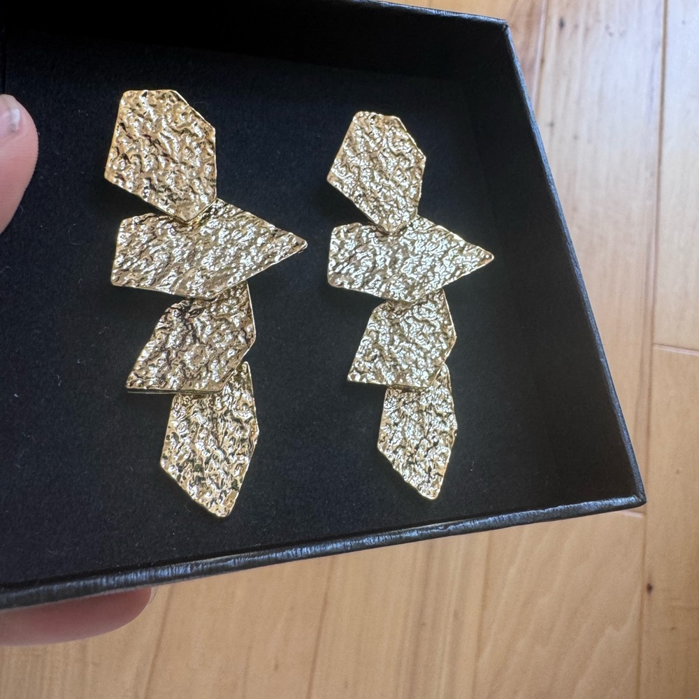 Geometric dangly earrings